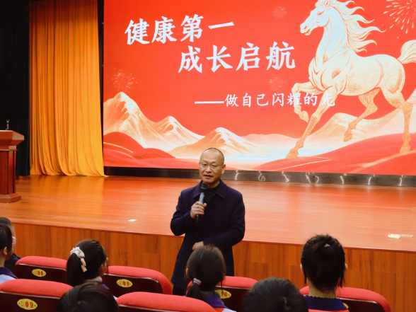 【鼎城区站】红云学校: “思政润心、安全护航、榜样引领” 师生共启新学期