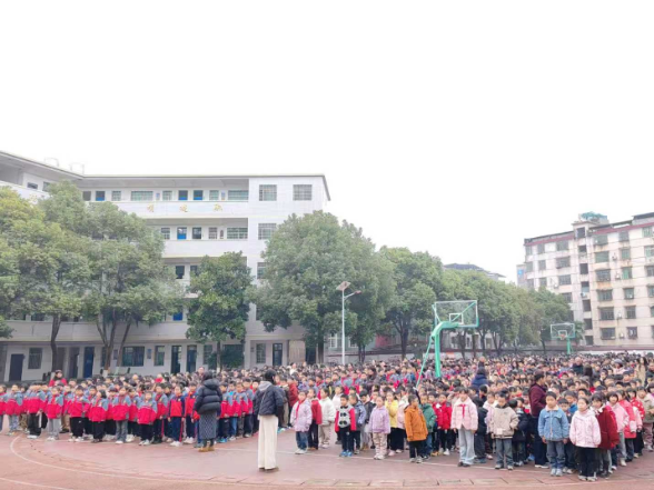 【耒阳站】金杯小学：满载期许再出发 开学典礼圆满举行