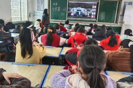 【衡阳县站】渣江中心小学：学习雷锋精神 种下梦想种子