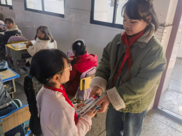 【鼎城区站】谢家铺中学：雷锋精神伴成长 少年行动践初心