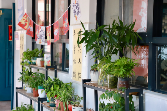 【衡阳县站】英南学校：“巧手扮靓我的班！” 教室内上演“焕新魔法秀”