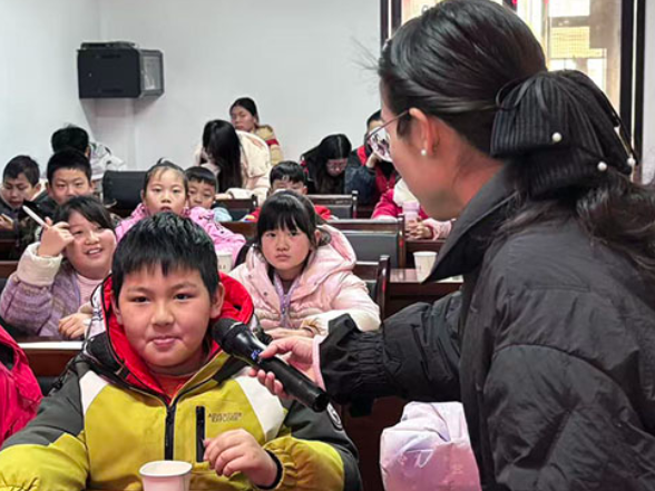 【衡阳县站】杨柳学校：微心愿点亮梦想 社区温情陪伴学子启航