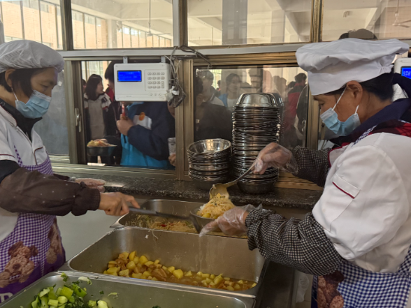 【衡阳县站】江山学校：舌尖安全“全链条”守护 小记者直击校园食堂安全监管
