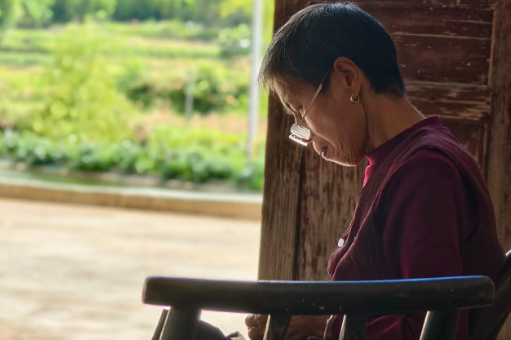 【慈利站】一针一线总关情