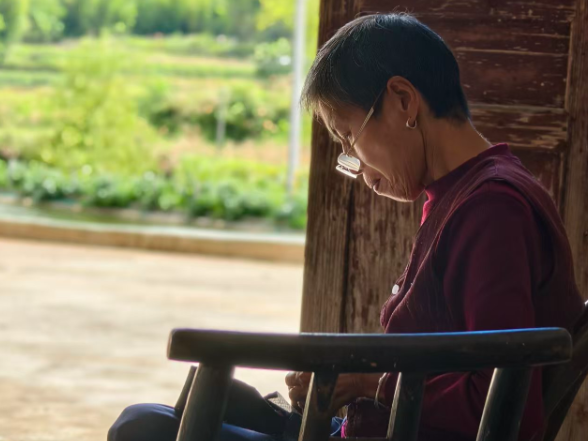 【慈利站】一针一线总关情