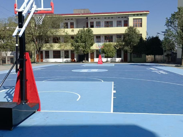 【武冈站】文坪镇中心小学：姚基金助力球场焕新颜