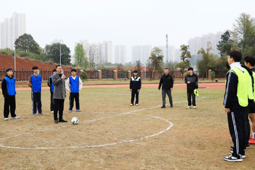 【耒阳站】顺湖中学：以球育人强体魄 学子绿茵场上逐梦展风采