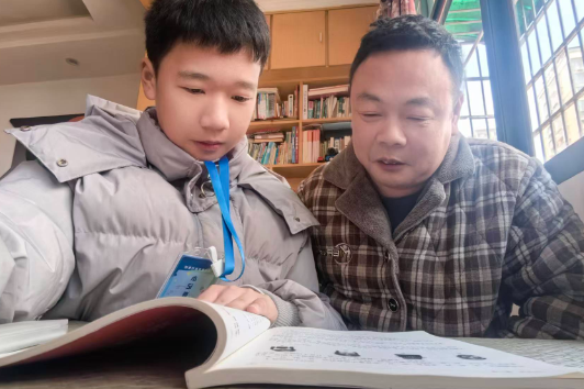 【衡阳县站】宁昊松 ：阳光下的新闻课