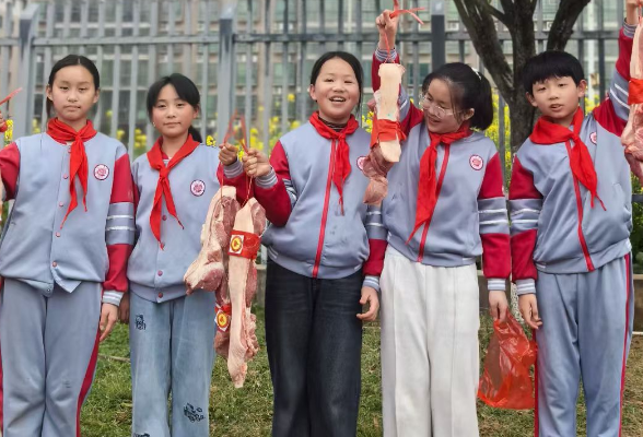 【衡南站】三塘联合学校芙蓉小学：猪肉当奖品 荣誉共分享