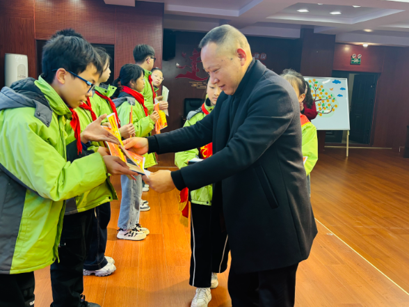 【衡南站】云集沁园小学：表彰心理委员 凝聚“心”力量