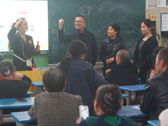 【衡东站】新塘镇中心学校：“向阳花”开暖乡村 照亮留守儿童 “心” 希望