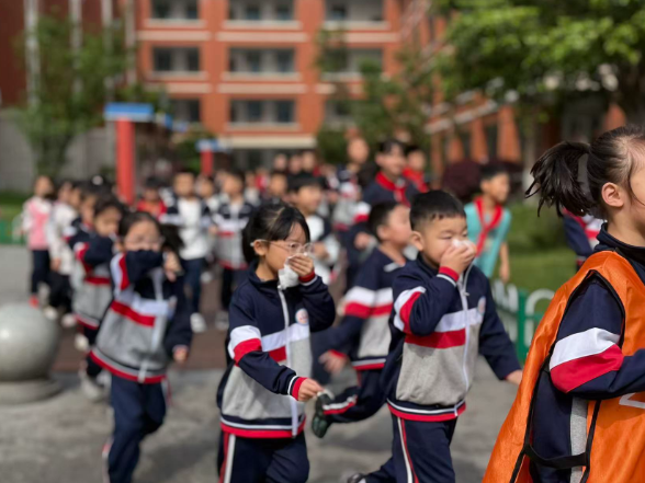 【望城区站】金潇小学：应急演练筑防线 安全教育入童心