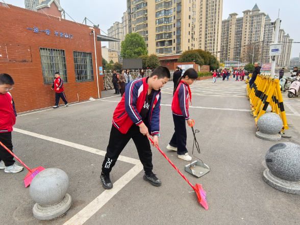 【耒阳站】紫峰小学：让雷锋精神在校园里“活”起来