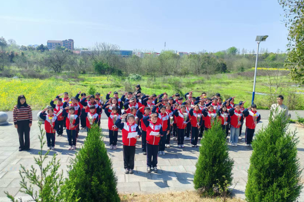 【资阳区站】益阳市人民路小学：红色旧址祭英烈 少年立志承精神