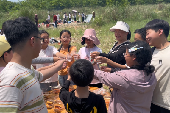 【慈利站】三官寺土家族乡中学：野炊拾趣 师生共赴美好户外时光