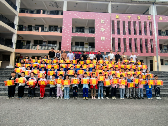 【祁东站】石门小学：表彰先进 树立榜样