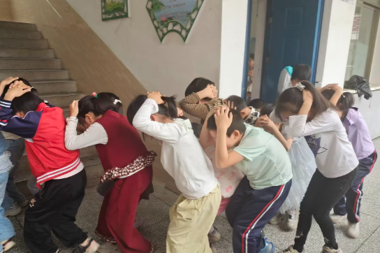 【衡阳县站】界牌镇银瓷完小：以练筑防 守护校园平安