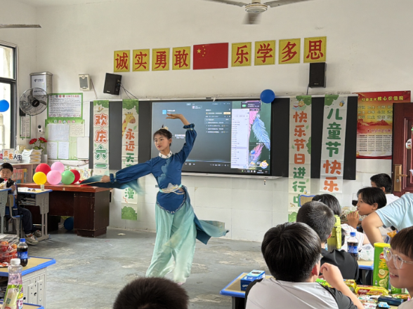 【鼎城区站】严家岗小学：童心筑梦 快乐六一