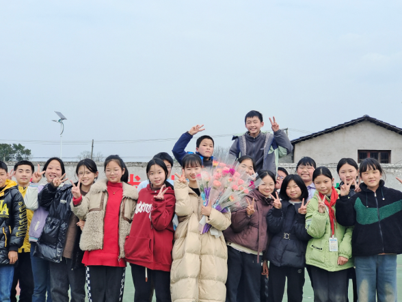 【湖湘好教师】黄冰：以师者情怀 守望家乡土地上的希望与未来