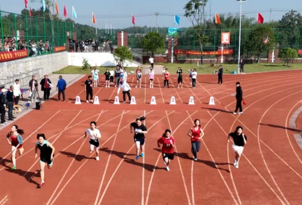 湘阴：中小学生运动会暨第31届中学生田径运动会开赛