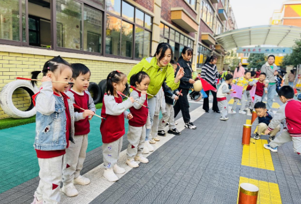 湘阴县城东万婴幼儿园： 玩转民间传统游戏 共享快乐童年