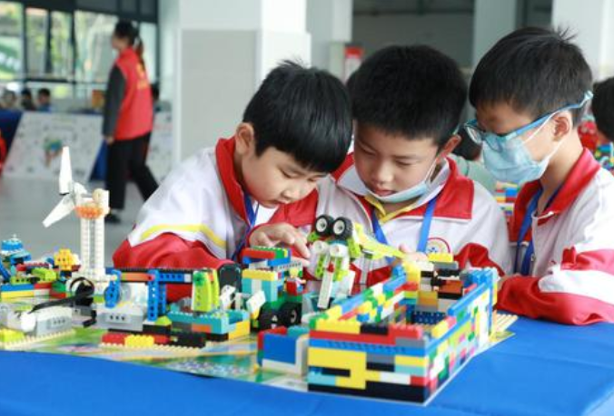 第二十四届湖南省中小学生信息素养提升实践活动在长沙举办