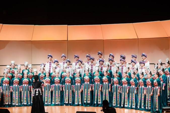 湖南省第八届中学生建制班合唱比赛现场展演成功举办