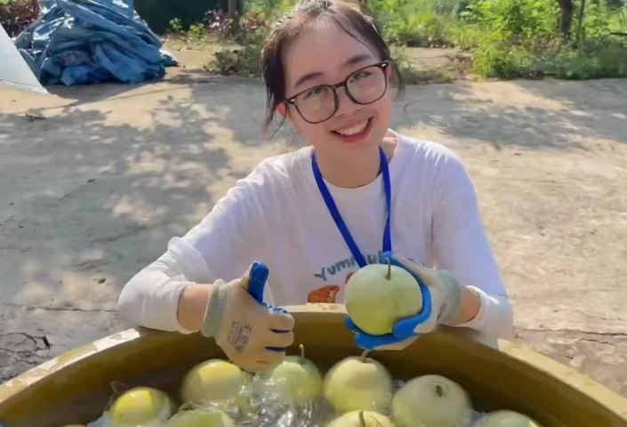 【三下乡】湖南科技学院：师生网络直播助力乡村振兴