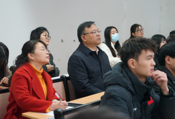湖南化工职院：开学第一课 教学督导听课全覆盖
