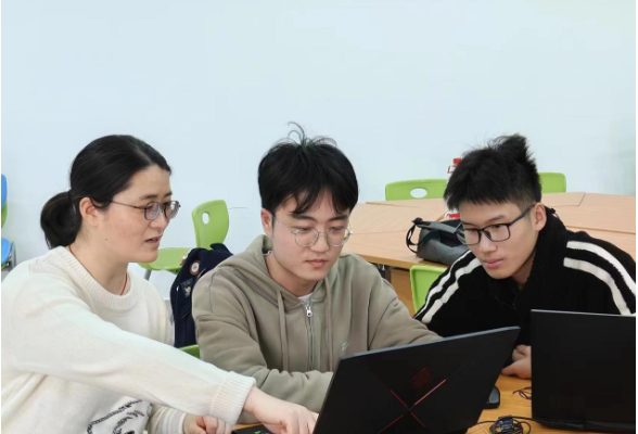 湖南大众传媒职院：软件技术专业的“硬核”教师