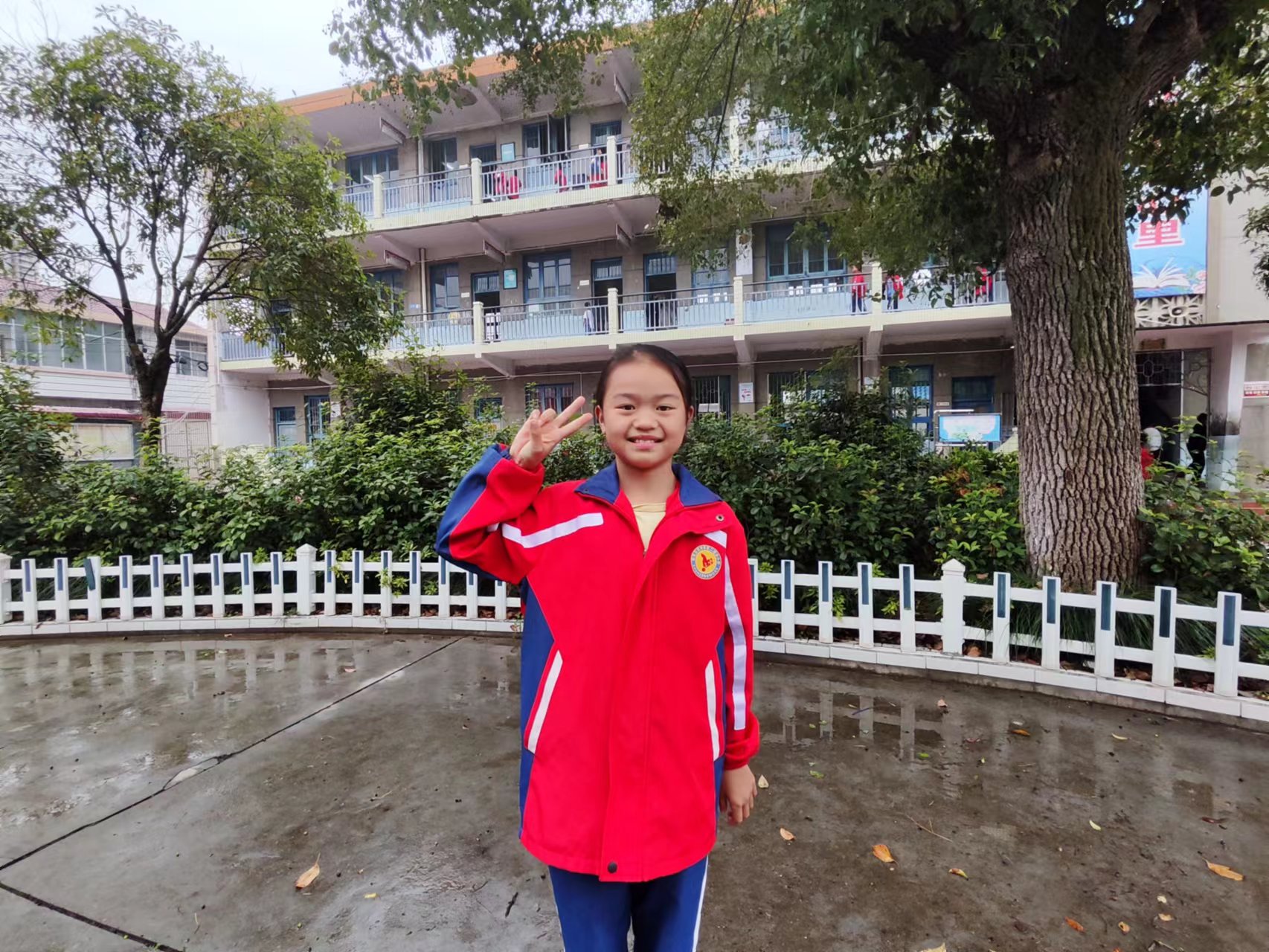 黄羽馨 五年级.jpg