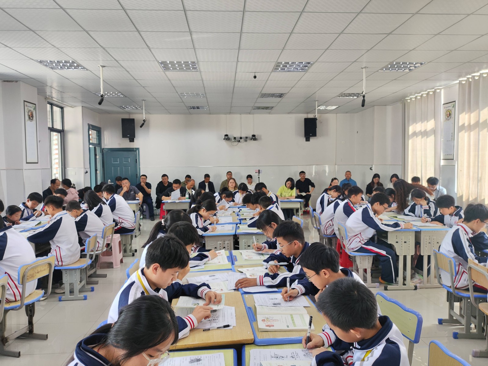 比赛现场3.jpg