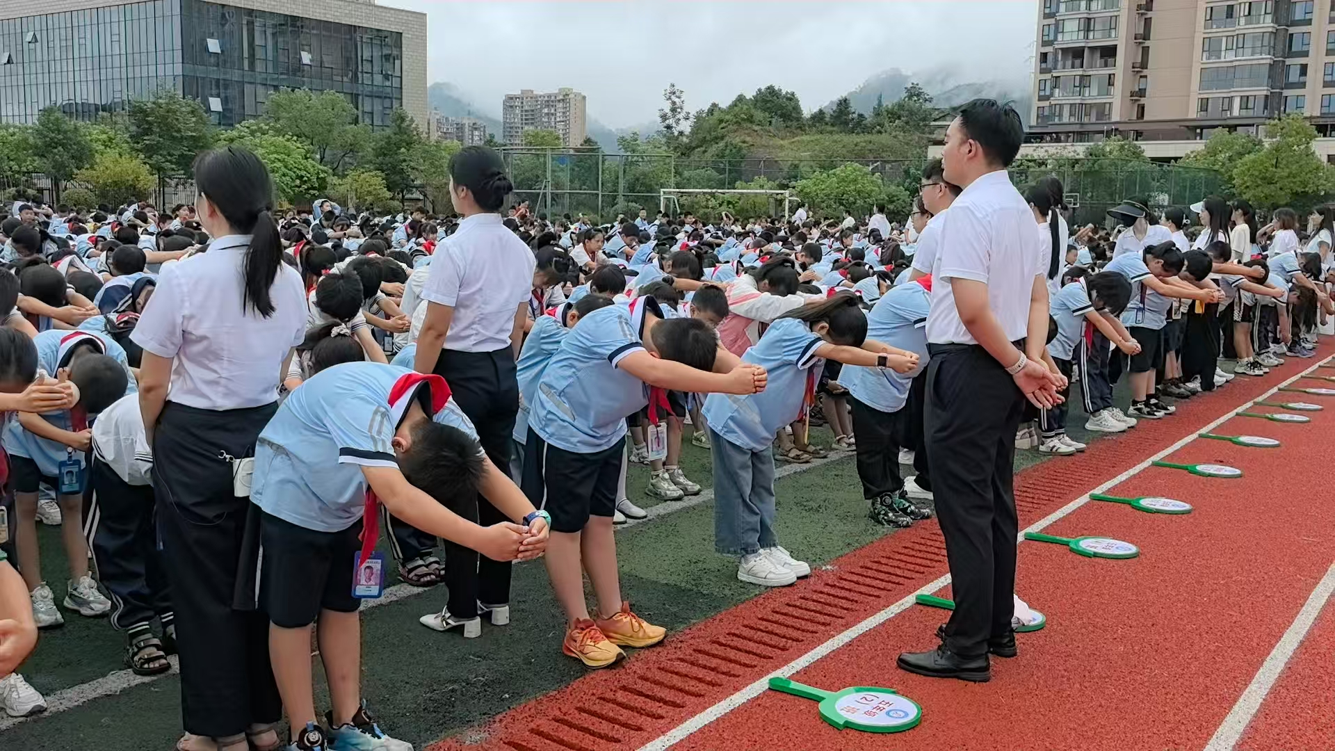 c7c22f3fc248ca061f5c639edce76d29.jpg