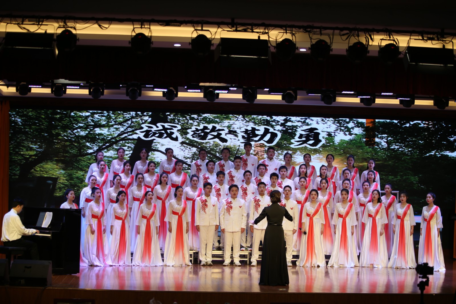 9月10日，校歌《晃山明媚》获2026年湖南省校歌比赛中学组一等奖.JPG
