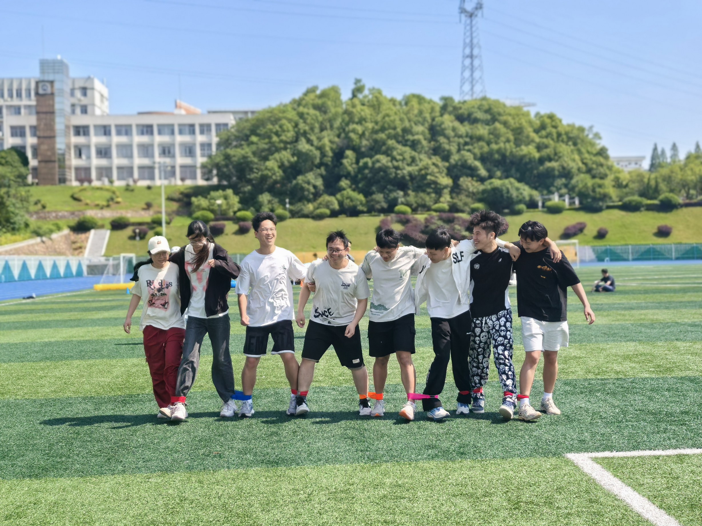 湘潭大学“体育+心理”趣味运动会绽放活力2.jpg