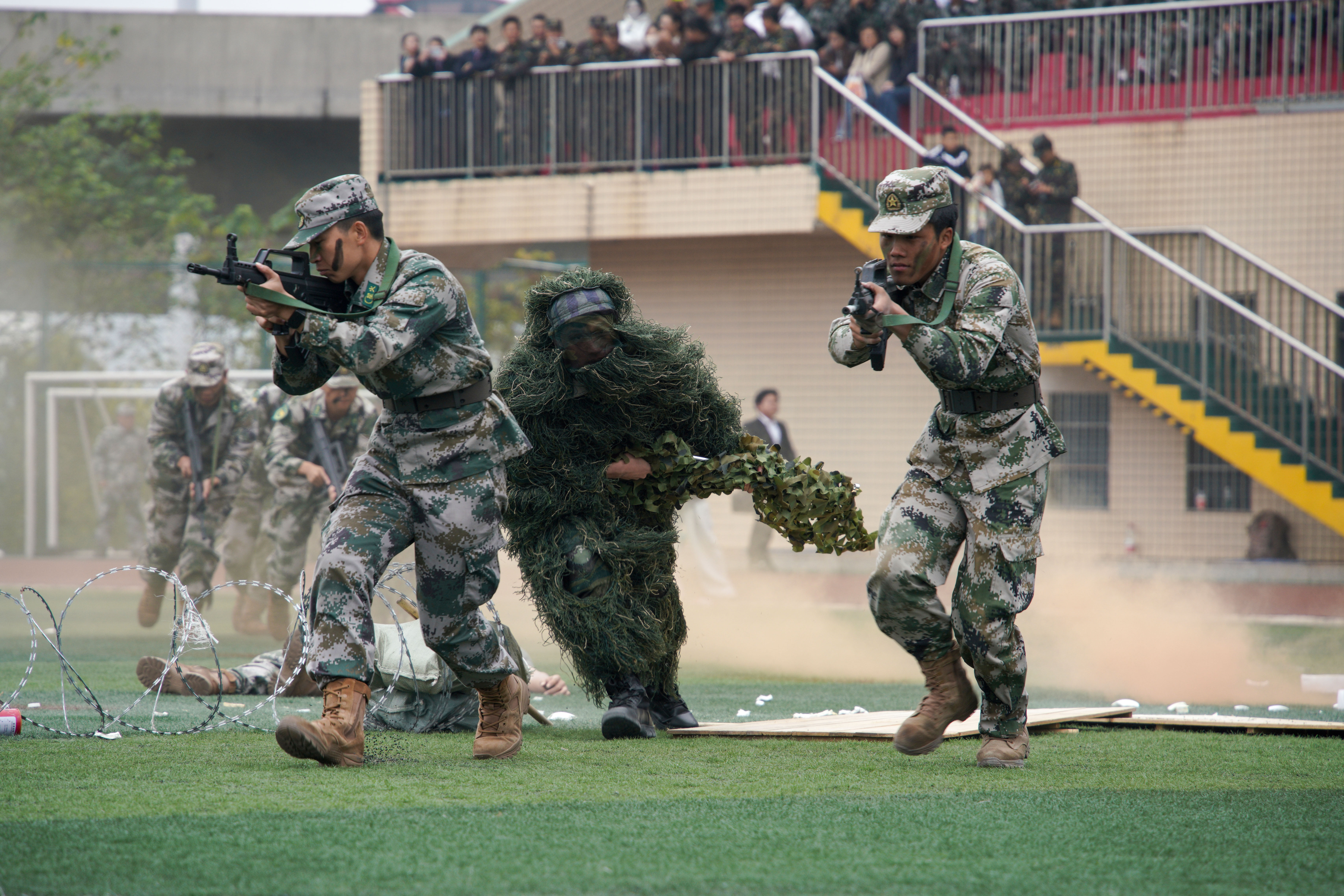 战术展示.jpg 战术展示.jpg