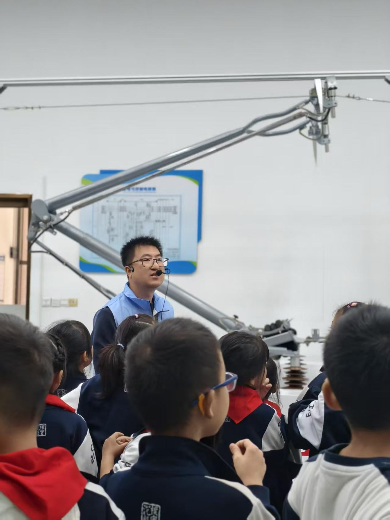 参观3.png 参观3.png