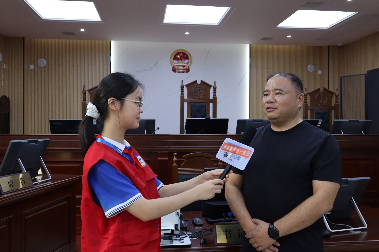 采访对象2：安全办主任熊振彬.jpg