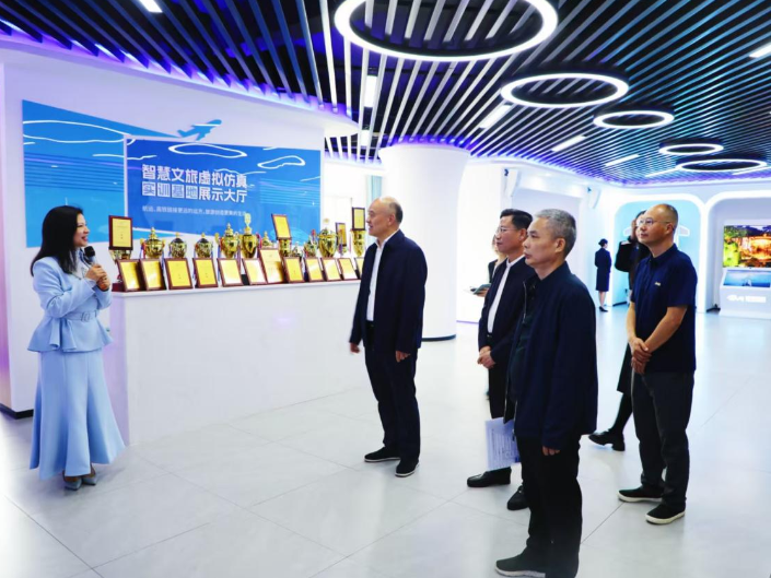 长沙商贸旅游职院：省人大教科文卫委来校调研发展情况