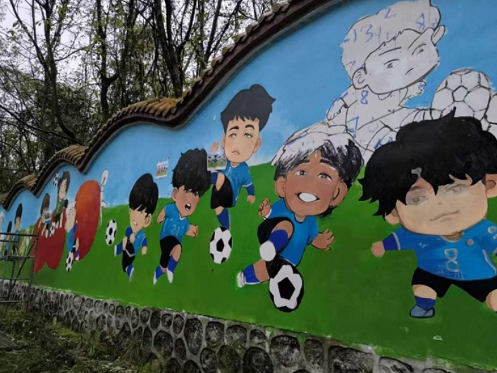 湖南工程职院：画笔致敬冠军城 动漫点亮“永冲锋”