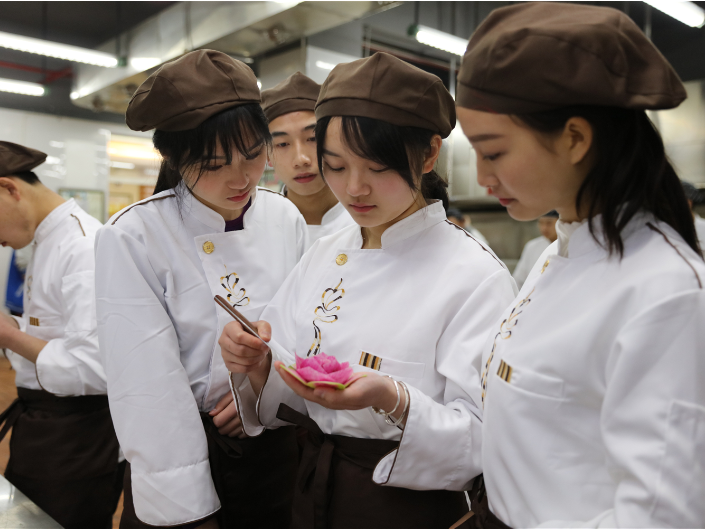 聚焦2026年湖南职教周|长沙商贸旅游职业技术学院：打造“舌尖上”的专业群