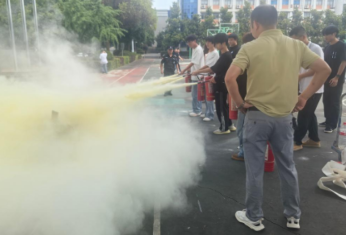 长沙职院：把主题班会课搬进“一站式”学生社区