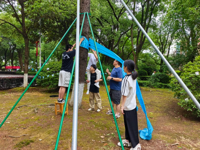 湖南工程职院：环艺专业结课治愈装置展温情开展