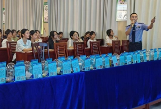 永州市普通高校、职业院校禁毒巡回宣讲活动在双牌启动