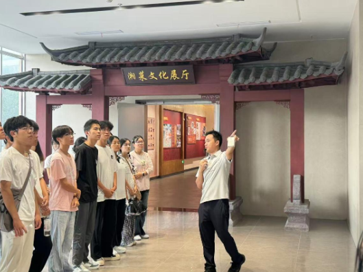 长沙商贸旅游职院：“潮”玩法玩转入学教育，匠心育人“走新”更“走心”