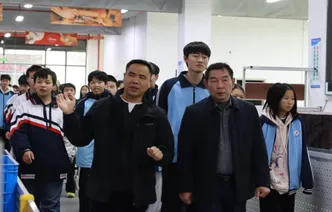 东安职专乐器维修专业赴楚门乐器开展 产教融合实践教育活动