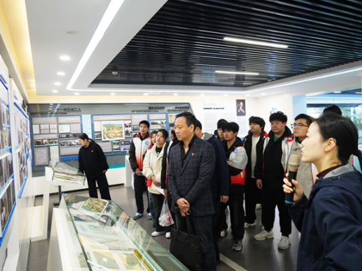 湖南劳动人事职业学院赴山河智能开展“‘十五五’青年志”实践教学