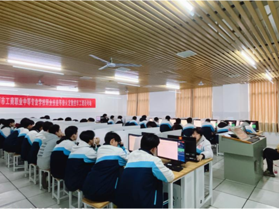 李博名师工作室：“双证”赋能学子铺就技能成才快车道