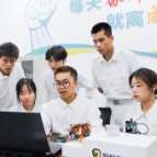聚焦2025湖南职教周|湖南汽车工程职业大学：以“行业痛点”铸就“创业亮点”