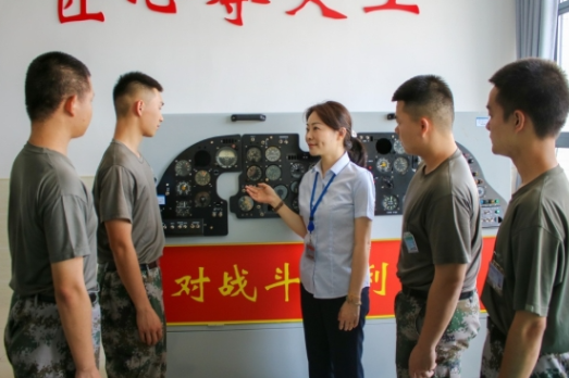 以“匠心”致“初心”——长沙航院教师乐乐的育人故事
